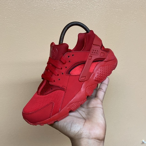 Nike Air Huarache “Triple Red” - Picture 10 of 16
